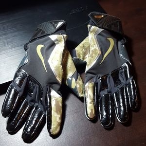 Nike camo football gloves Clearance